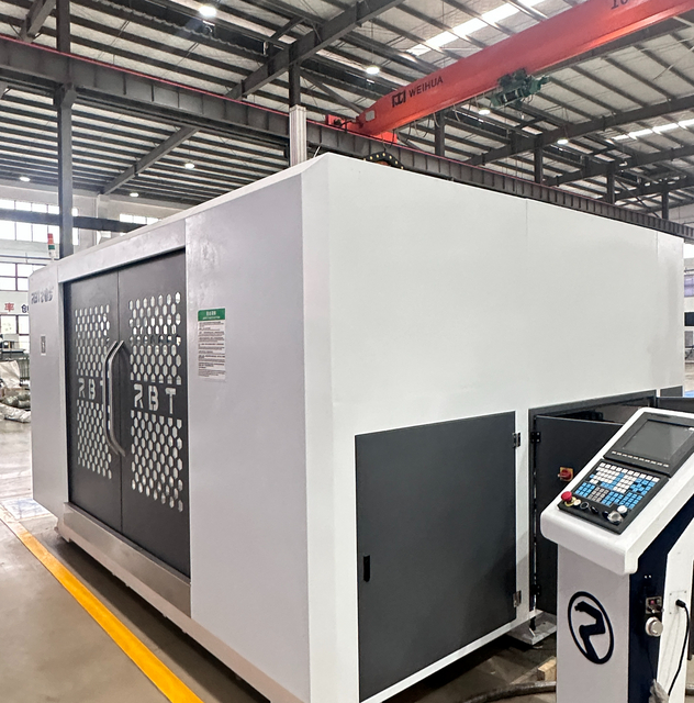 औद्योगिक प्लास्टिक के लिए डबल हेड 5 एक्सिस सीएनसी मशीन