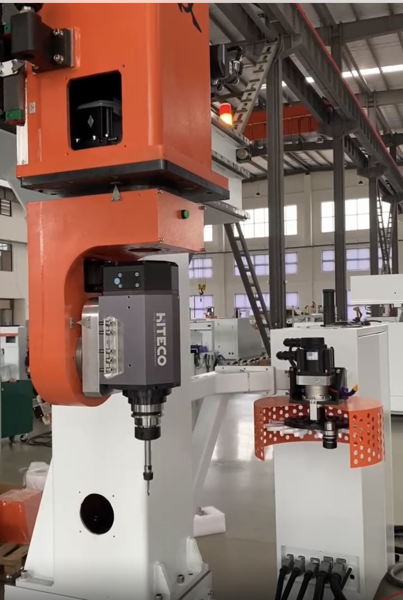 स्वचालित उपकरण परिवर्तक