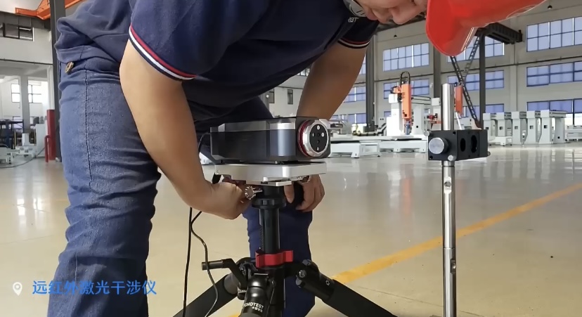 5 अक्ष सीएनसी मशीन (7)